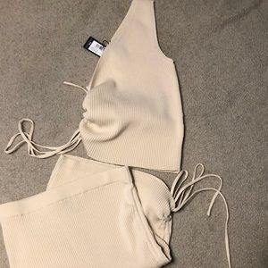 Pretty little thing set